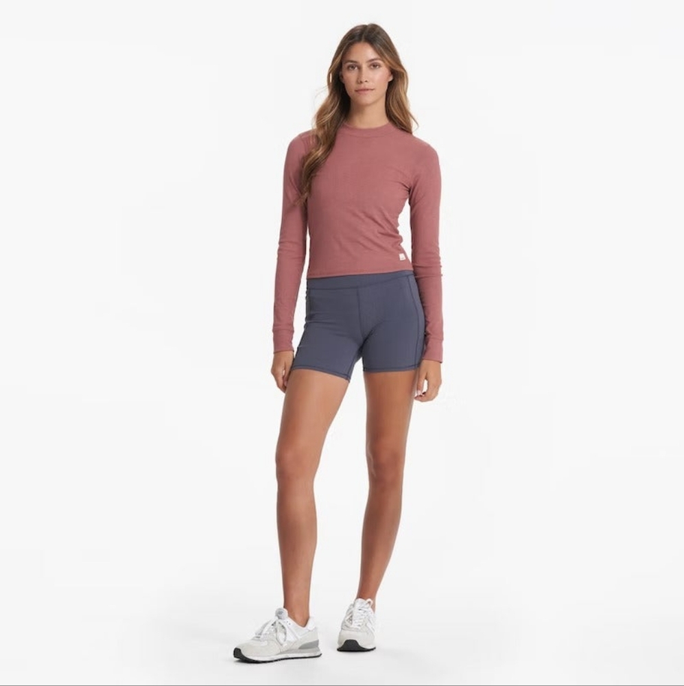 Vuori Long-Sleeve Mudra Fitted Top in Rosewood